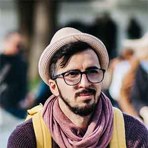 破解版永久使用的短信压力测试